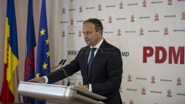 Andrian Candu demands Igor Dodon to abide rules and approve revoted laws 