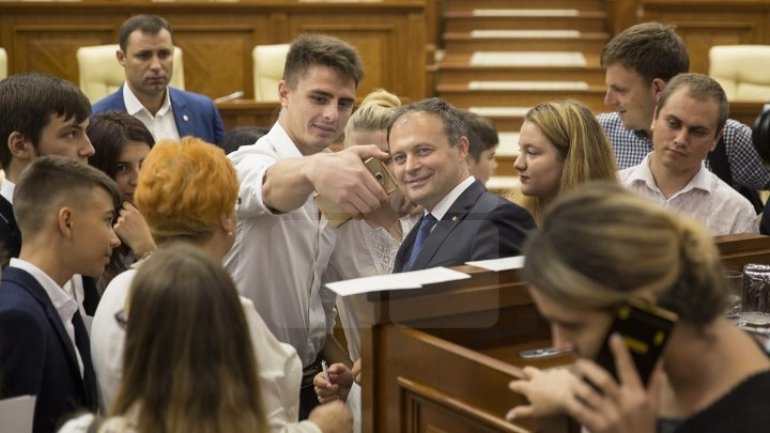 International Day of Democracy: Open door for Parliament discovery 