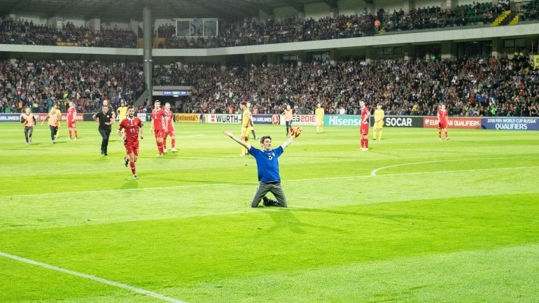 Moldovan showed off his sport spirit right in football game Moldova - Wales 