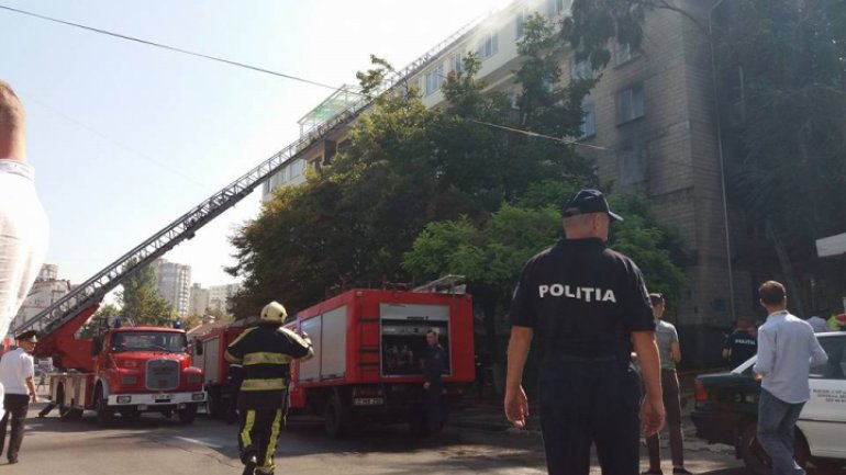 Apartment burst into flames in Chisinau (video) (update)