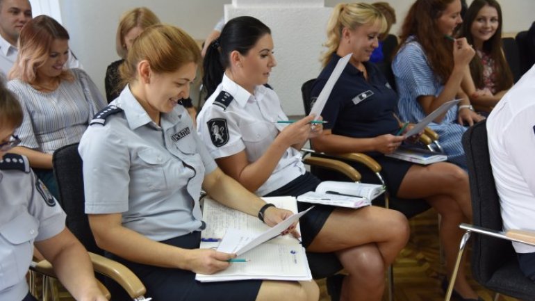 Over 60 policemen to be trained public communication techniques and strategies