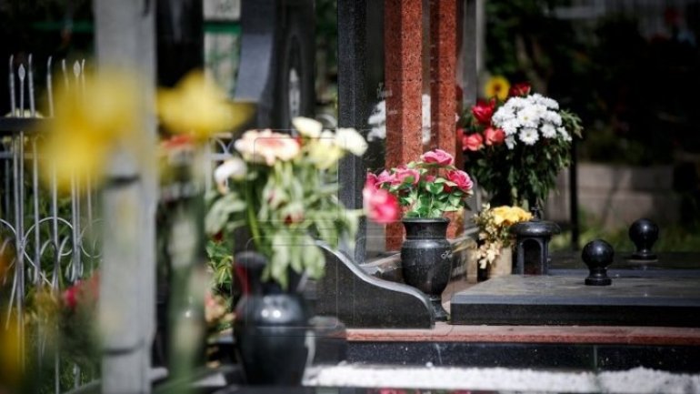 Rehabilitation works at Jewish cemetery from Chisinau. Synagogue will be repaired