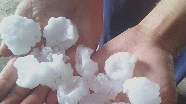 North of Moldova shaken by large hail. What damages have been reported to far