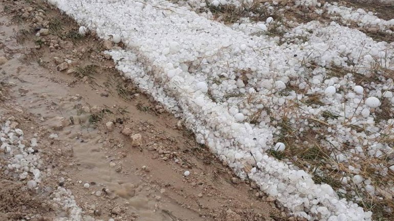 North of Moldova shaken by large hail. What damages have been reported to far