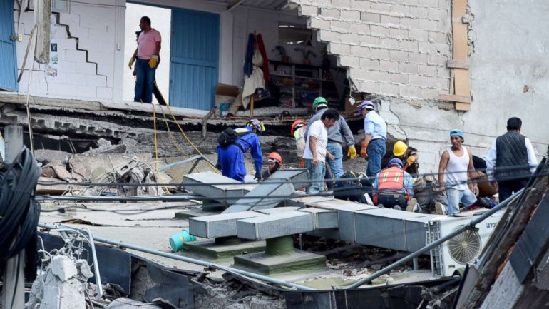 Over 200 dead after 7.1 magnitude earthquake strikes Mexico