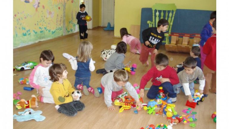 Over two thousand children are on wait list for preschools Bălţi 