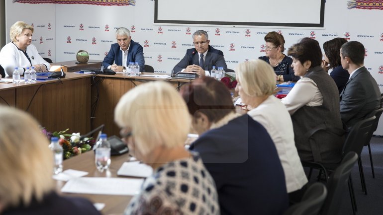 Vlad Plahotniuc met with members of the elder's organization 'Tezaurul Națiunii'