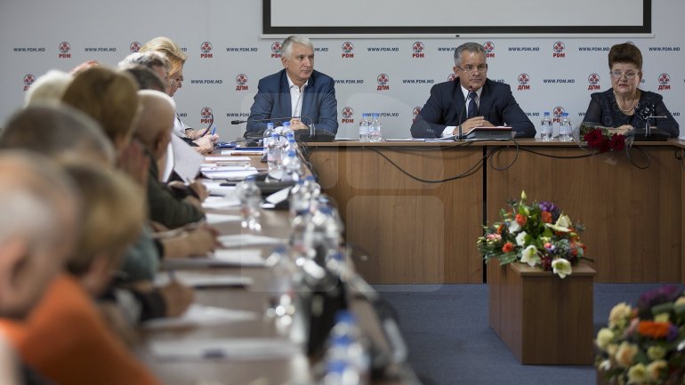 Vlad Plahotniuc met with members of the elder's organization 'Tezaurul Națiunii'