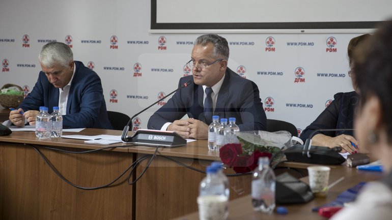 Vlad Plahotniuc met with members of the elder's organization 'Tezaurul Națiunii'