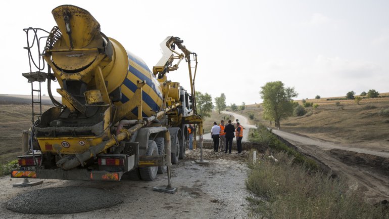 Road to Ţâpova Monastery to be ready by the end of 2018 (PHOTOREPORT)