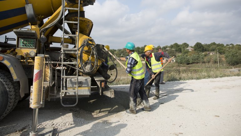 Road to Ţâpova Monastery to be ready by the end of 2018 (PHOTOREPORT)