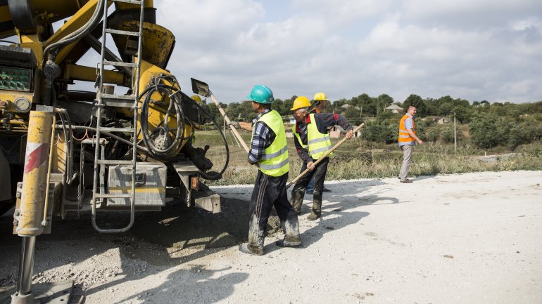 Road to Ţâpova Monastery to be ready by the end of 2018 (PHOTOREPORT)