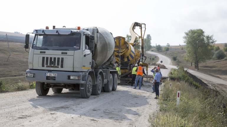 Road to Ţâpova Monastery to be ready by the end of 2018 (PHOTOREPORT)