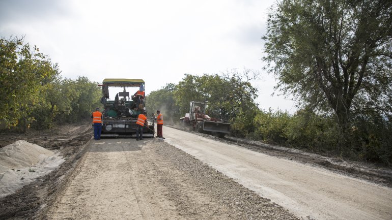 Road to Ţâpova Monastery to be ready by the end of 2018 (PHOTOREPORT)