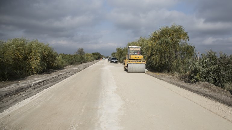 Road to Ţâpova Monastery to be ready by the end of 2018 (PHOTOREPORT)