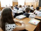 Horror in school: 35 pupils from Băiuş village studying amongst repair noise