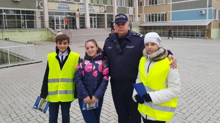 Young pedestrians temporarily became Patrol Officers (Photo)