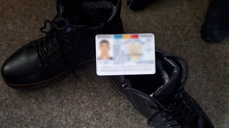 Four Moldovans caught at Albiţa customs in possession of false Romanian IDs