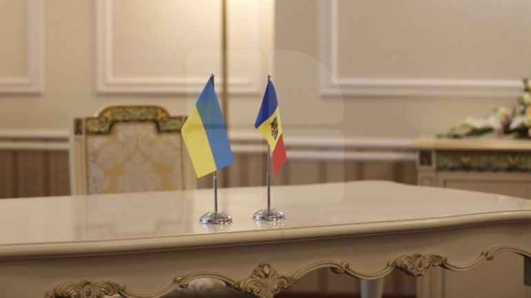 PMs of Ukraine and Moldova sign Roadmap for cooperation in 2018 