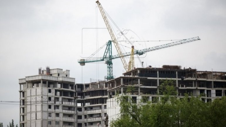 Scandal in Buiucani. A building to be show up in the only green area of locals