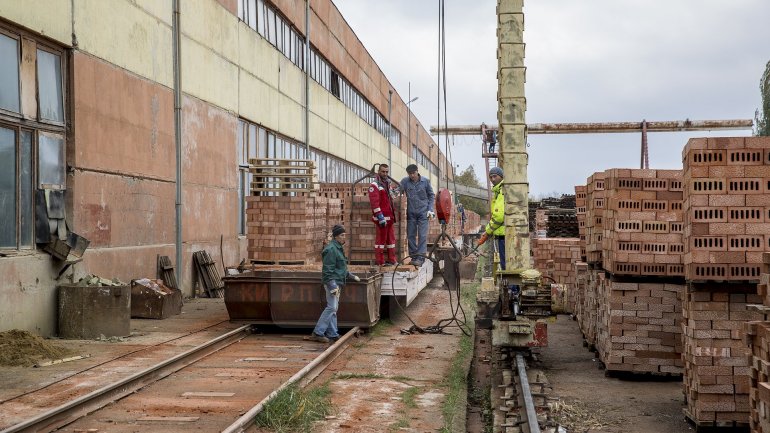 Brick Factory from Anenii Noi is back in business (PHOTOREPORT)