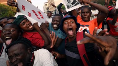 "It’s been hell. I feel like we’ve been liberated a second time” -  Zimbabwe celebrates end of Mugabe era 