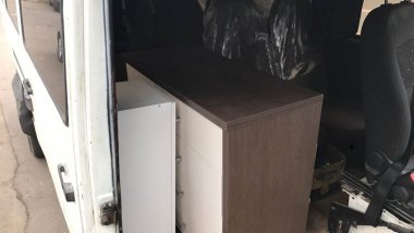 Don't leave possession unsupervised! Man had two wardrobes stolen while cleaning out his apartment