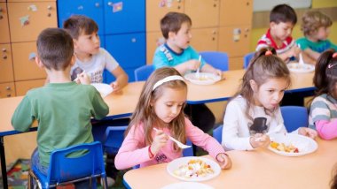 Varied menu for schools and kindergartens from 2018