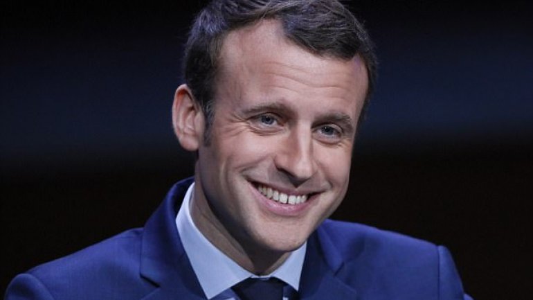 French President replied to 13-year-old's letter with his own poem