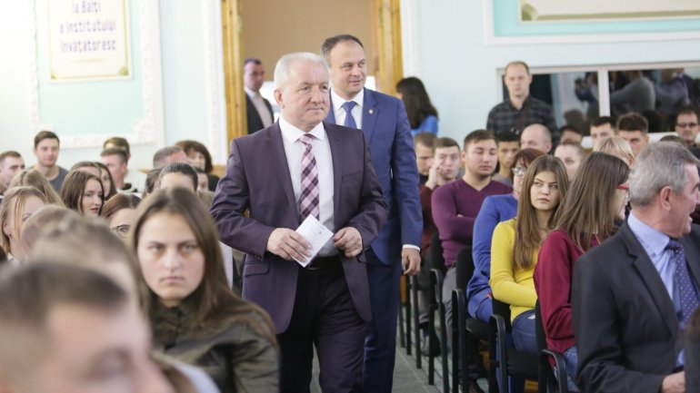 Andrian Candu urged students to develop professionally and promote things they care for