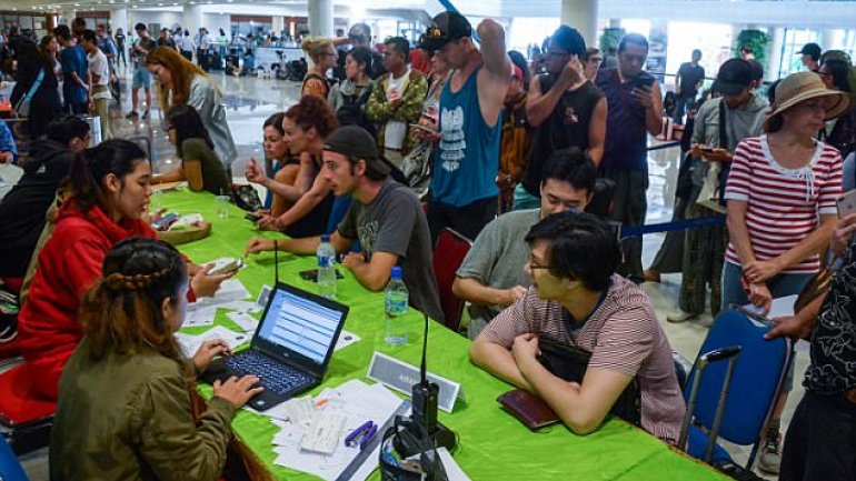 Mount Agung erupted canceling over 900 flights leaving 120 000 tourists stuck in Bali 