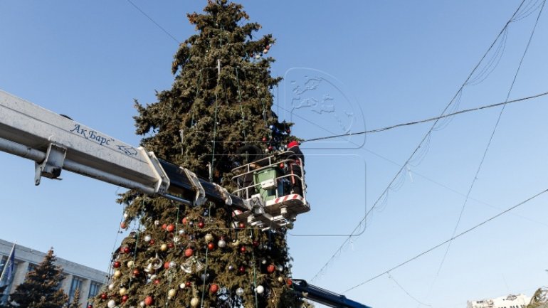 Christmas Fair to open tomorrow on 31 August Street from Capital