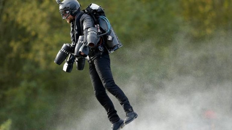 Real-Life Iron Man suit took flight and broke world record