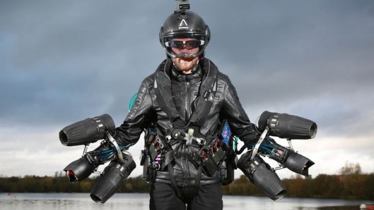 Real-Life Iron Man suit took flight and broke world record