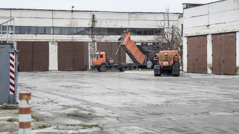 Interim Mayor Silvia Radu pledged to tackle Exdrupo's outdated cars to face incoming winter (PHOTOREPORT)