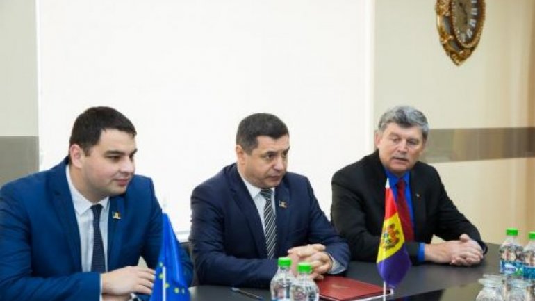 Pavel Filip and Cahul authorities discuss Government Reforms 