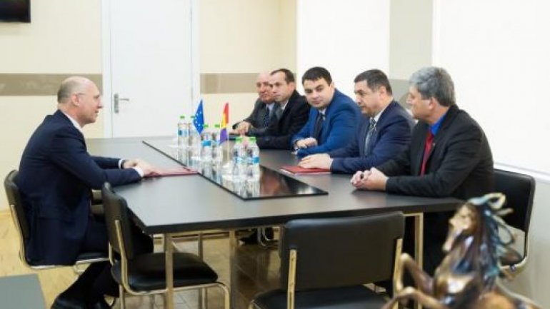 Pavel Filip and Cahul authorities discuss Government Reforms 