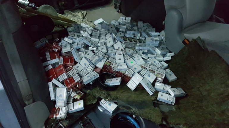 Two men caught attempting to smuggle cigarettes to Romania at Sculeni customs