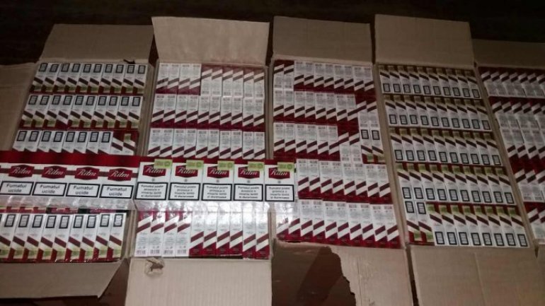 Border police caught young cigarettes smuggler from Briceni  