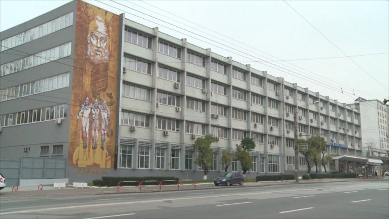 Chisinau is gaining colors. New artwork appeared on a building from Botanica