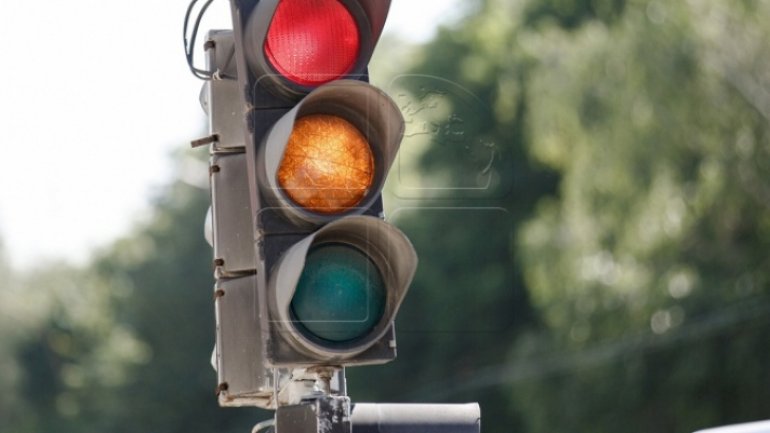 #InfoTrafic: Traffic light malfunction on intersection of Doina – Socoleni Streets