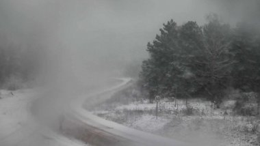 Snowing all over Moldova! Drivers are urged to be more careful