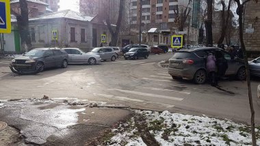 Violent accident in Capital. Three cars seriously damaged