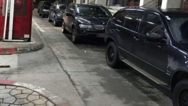 Luxury cars seized at Sculeni customs by Romanian authorities