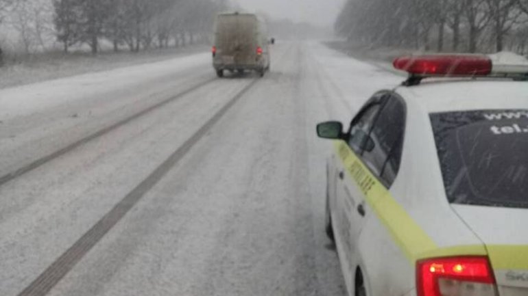 Attention drivers! Snow rain registered in some regions of country 