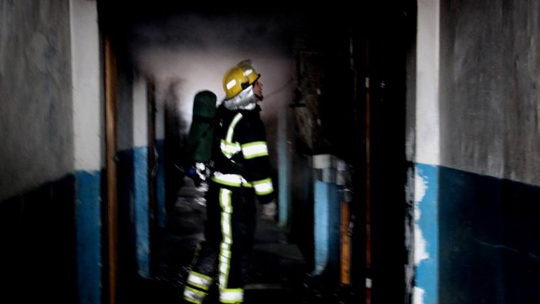 Flames took over an apartment block from Capital. No victims reported