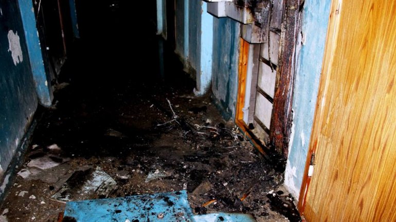 Flames took over an apartment block from Capital. No victims reported