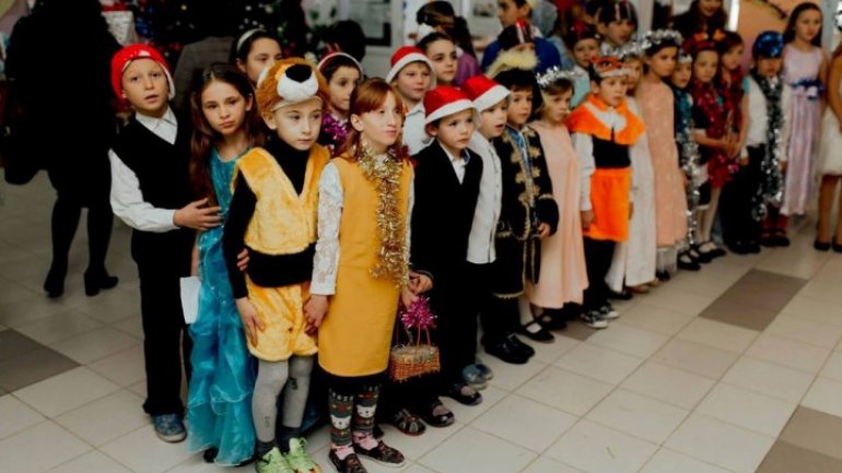 Children from placement center awarded gifts of Foundation Edelweiss's Santa Claus 