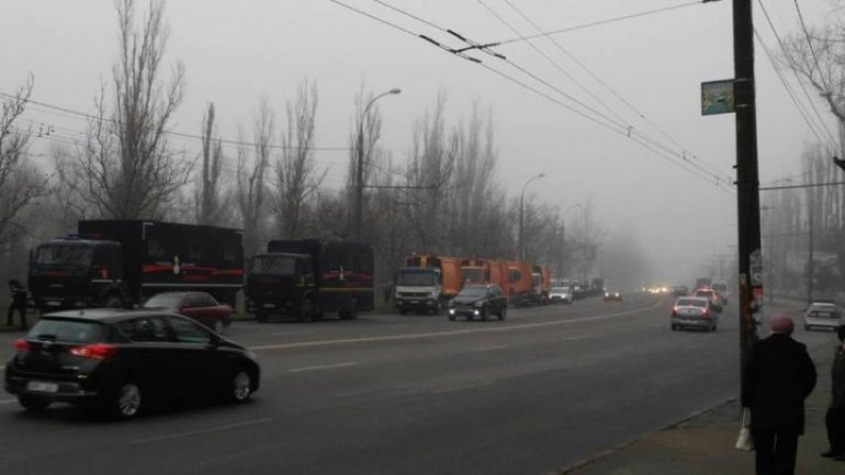 Garbage trucks started saving Bălți from rubbish epidemic after Government meeting (video)