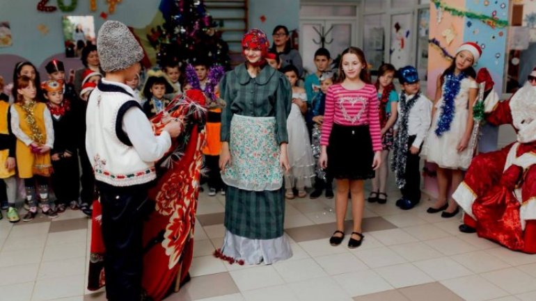 Children from placement center awarded gifts of Foundation Edelweiss's Santa Claus 